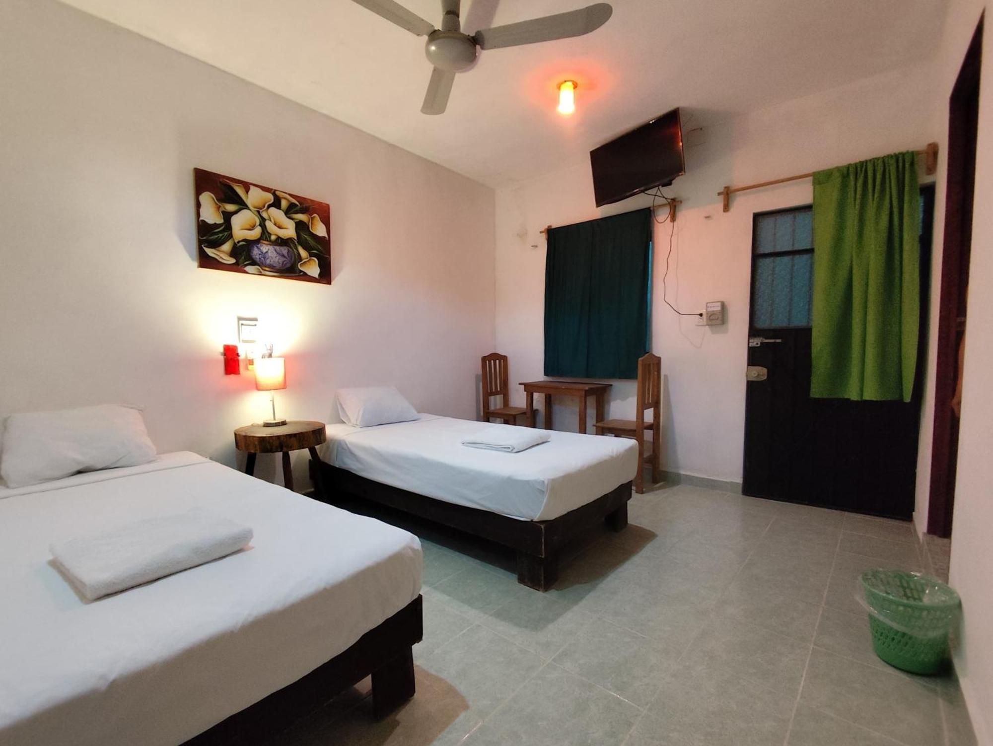 Alojamiento Ya'Ax Nah Playa del Carmen Extérieur photo